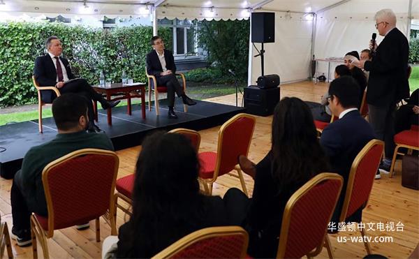 中国驻丹麦大使馆举办“大学生进使馆”活动